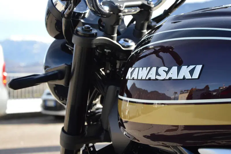 Kawasaki Z 900 RS (2026) (11)