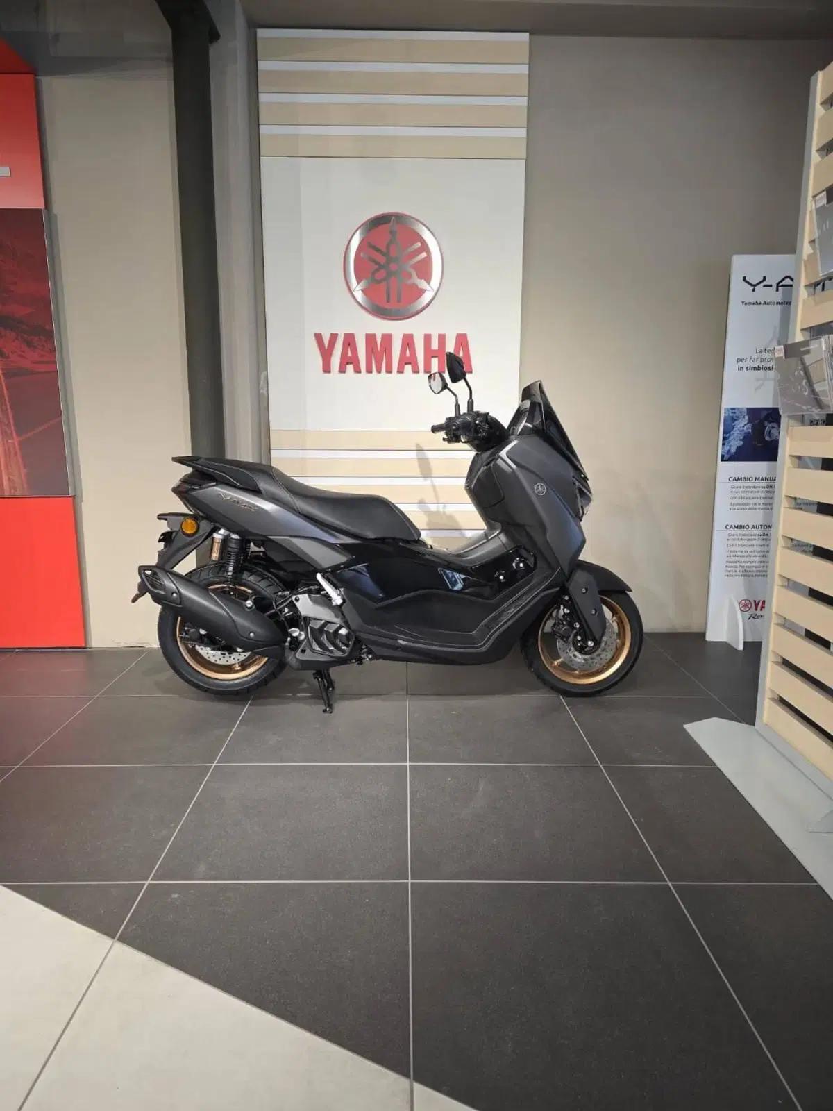 Yamaha N-Max 155 (2022 - 25)