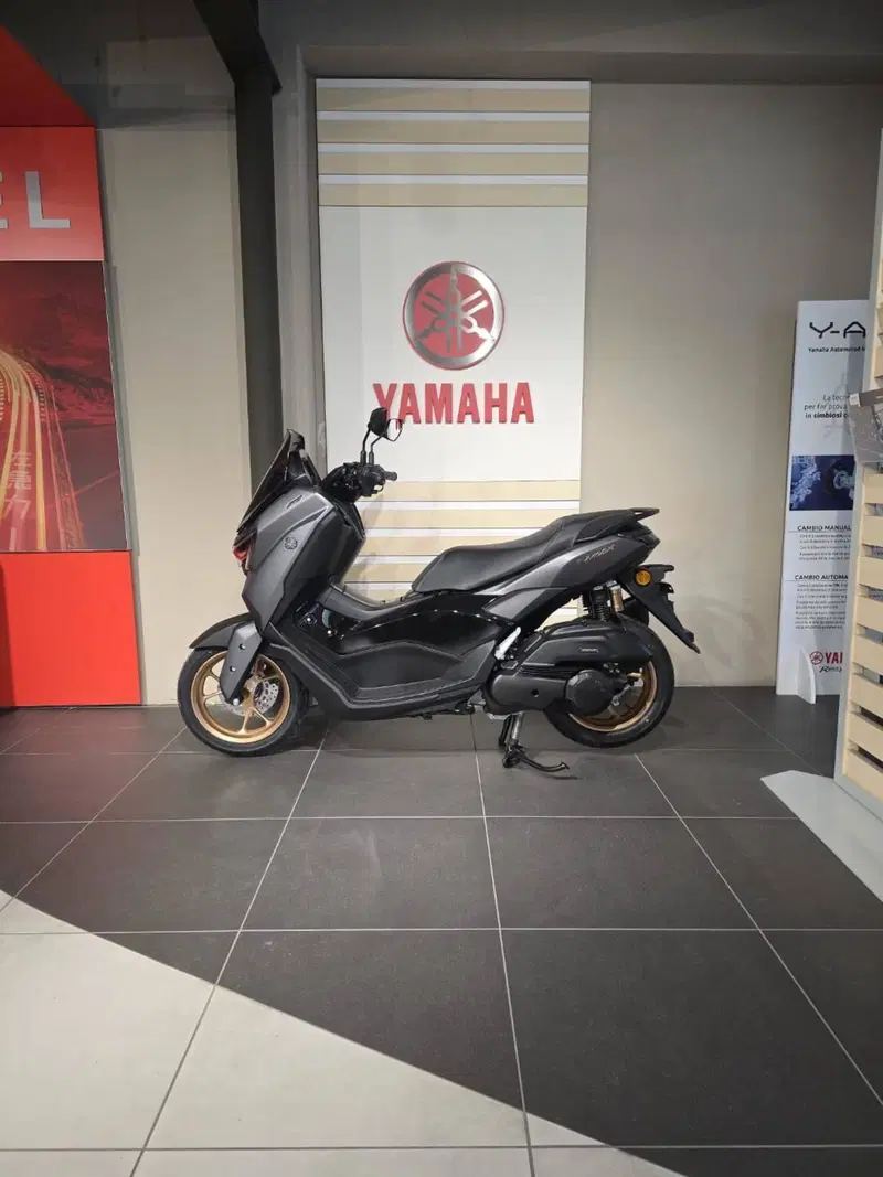 Yamaha N-Max 155 (2022 - 25) (2)