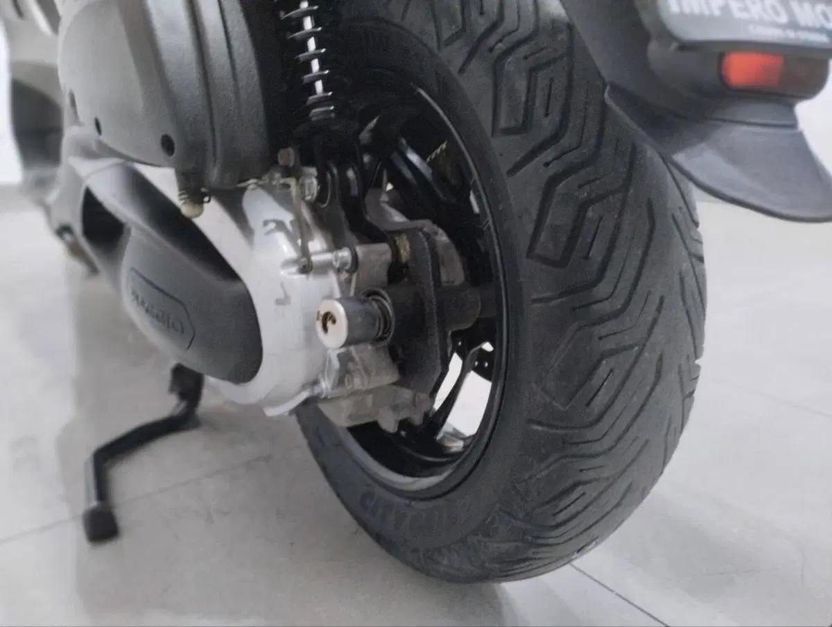 Piaggio Beverly 350 S ABS (2019 - 20) (6)
