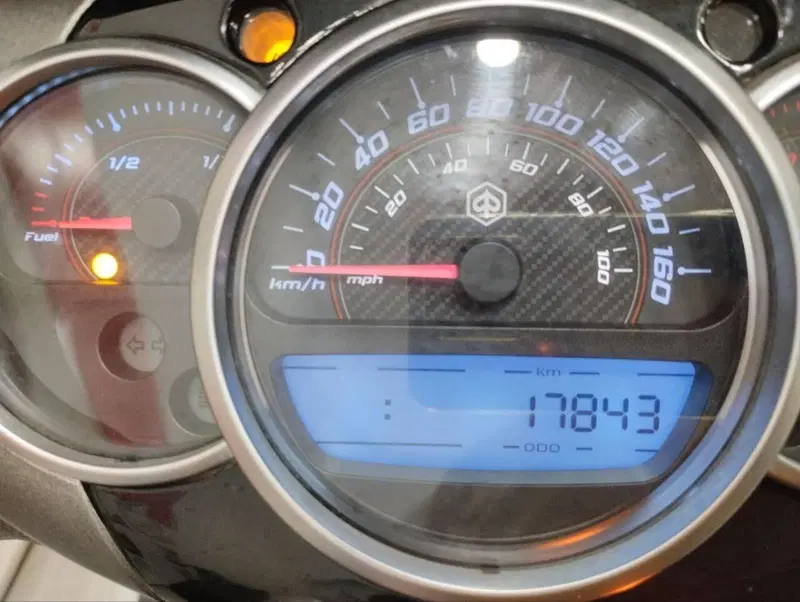 Piaggio Beverly 350 S ABS (2019 - 20) (9)