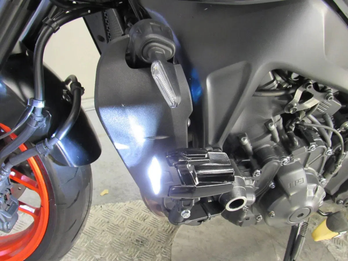 Yamaha MT-09 (2021 - 23) (13)