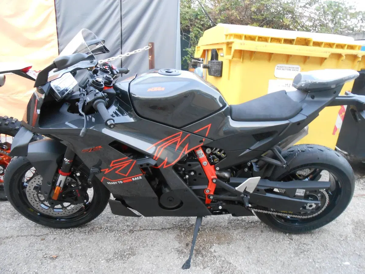 KTM 990 RC R (2026)