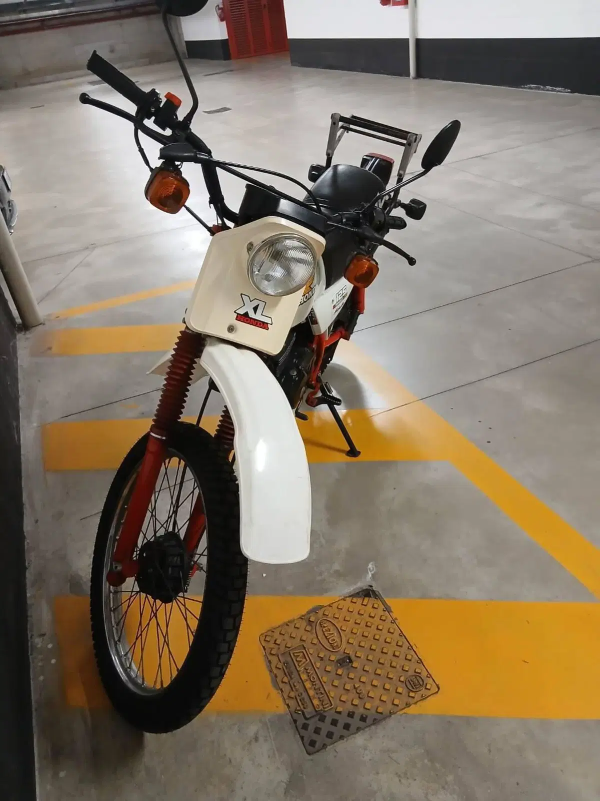 Honda XL  (3)