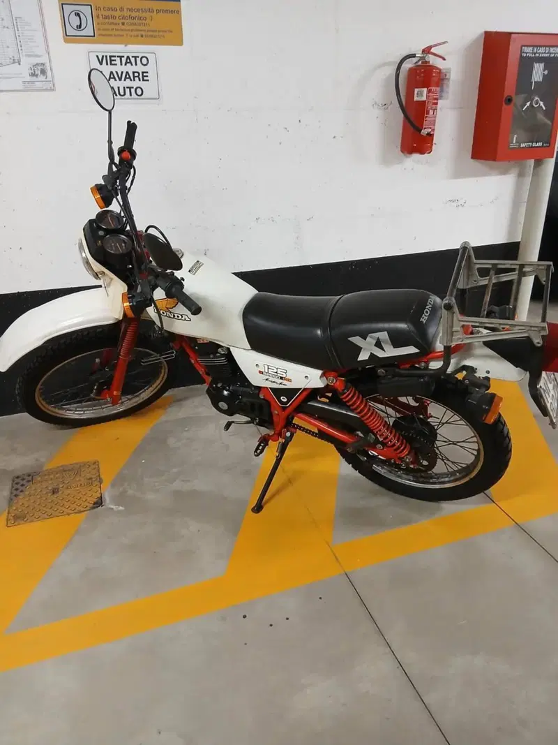 Honda XL  (10)