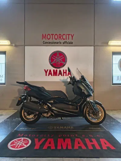 Yamaha X-Max 300 Tech Max (2021 - 24) usata