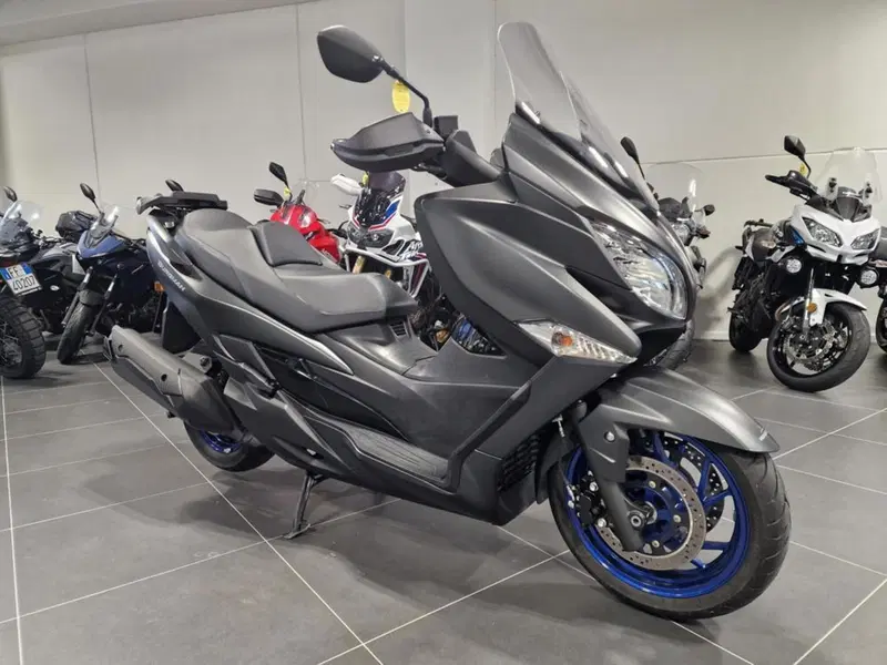 Suzuki Burgman AN 400 (2017 - 20) (3)
