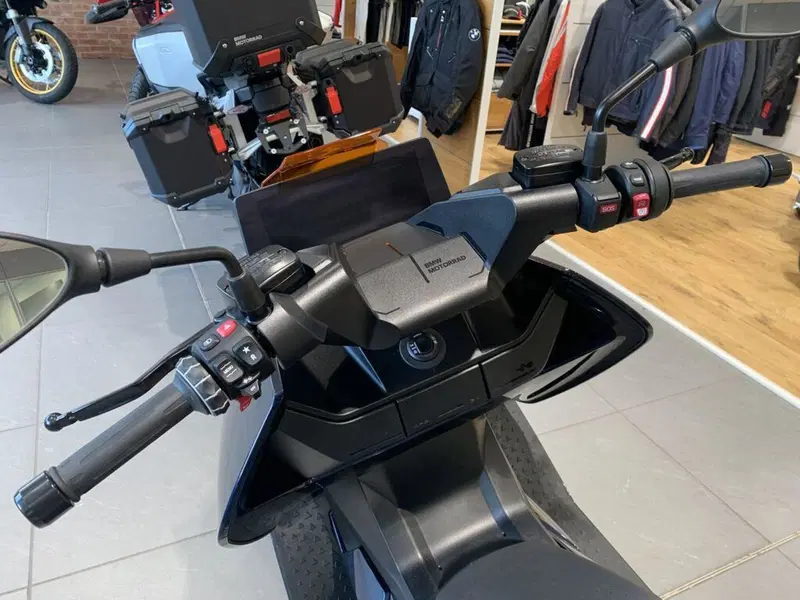 Bmw CE 04 (2021 - 25) (7)