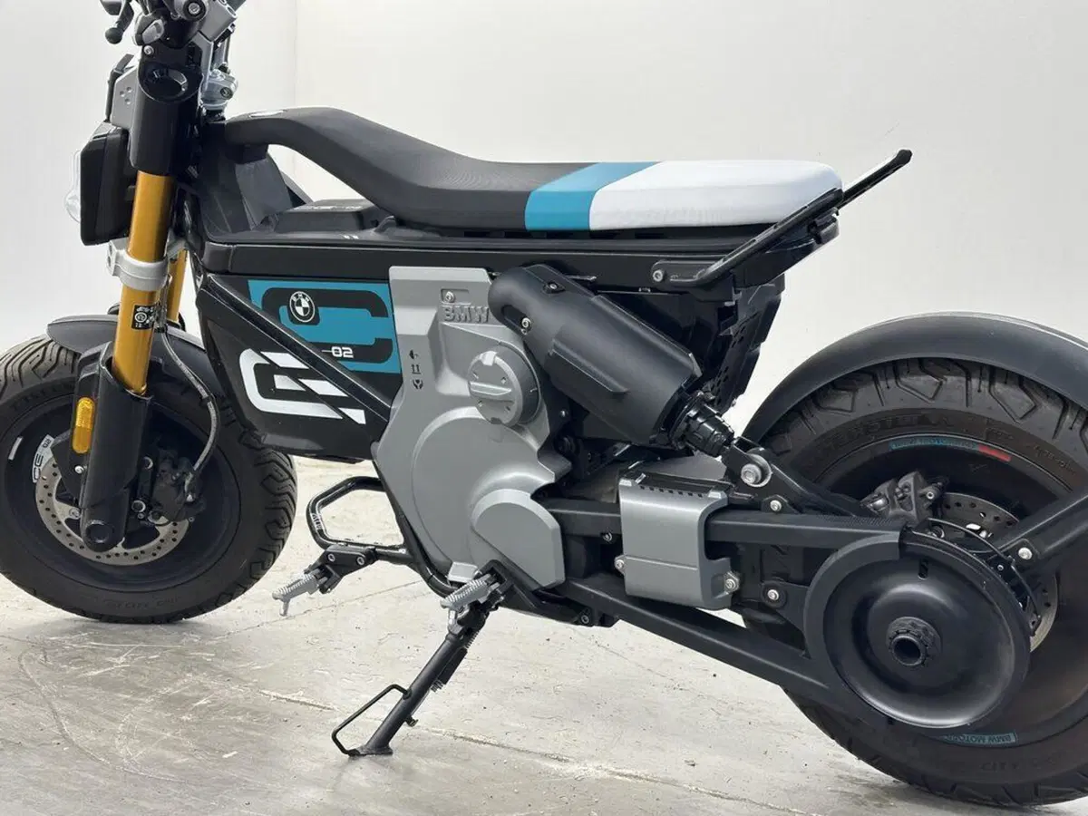 Bmw CE 02 AM (2024 - 26) (8)