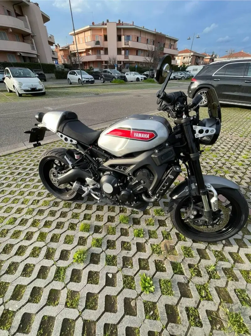 Yamaha XSR 900 ABS (2016 - 20) (11)