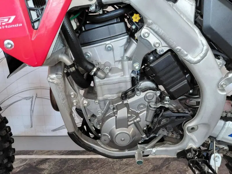 Honda CRF 250RX Enduro (2025) (2)