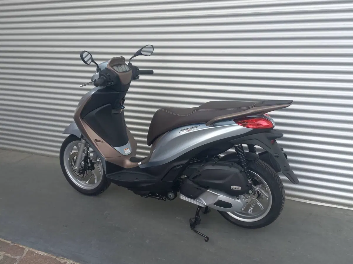 Piaggio Medley 150 ABS (2021 - 25) (5)
