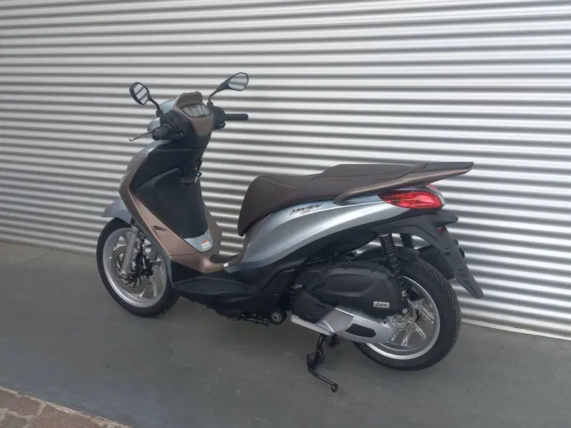 Piaggio Medley 150 ABS (2021 - 25) (5)