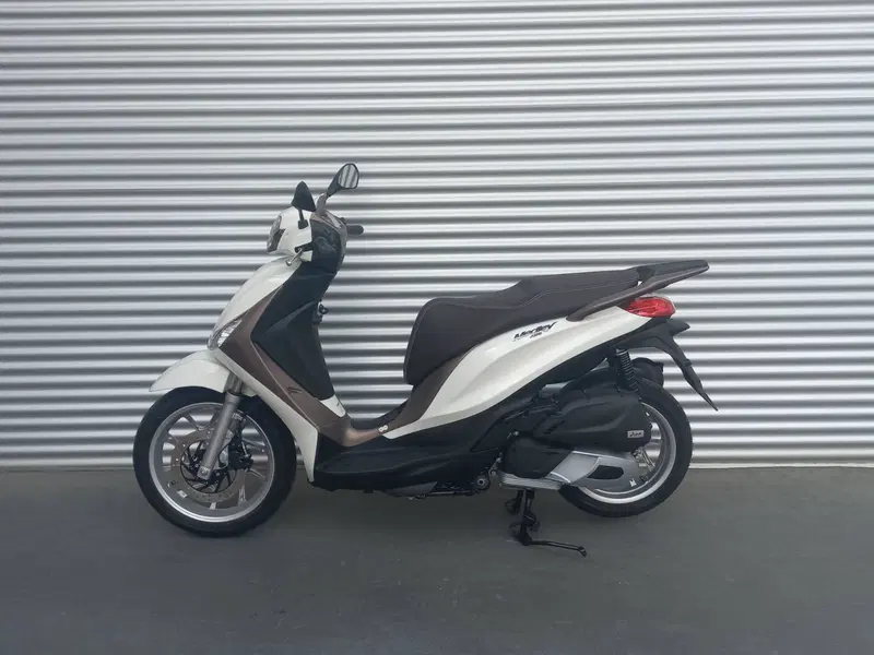 Piaggio Medley 150 ABS (2021 - 25) (5)