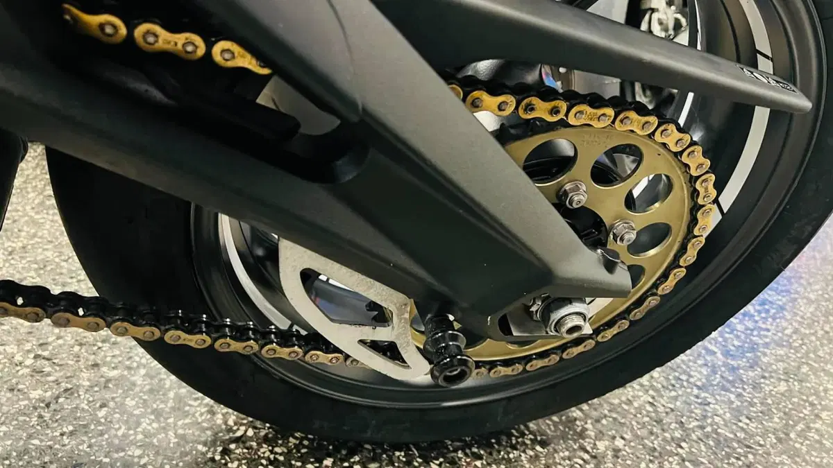 Triumph Street Triple 765 Moto2 Edition (2023 - 24) (15)