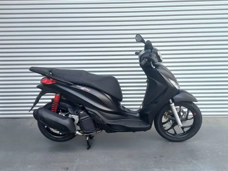 Piaggio Medley 150 S ABS (2021 - 25) (2)
