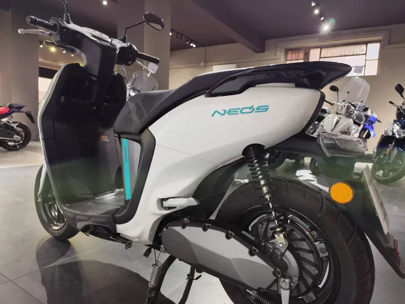 Yamaha Neo's L1e Dual Battery (2023 - 26) (5)