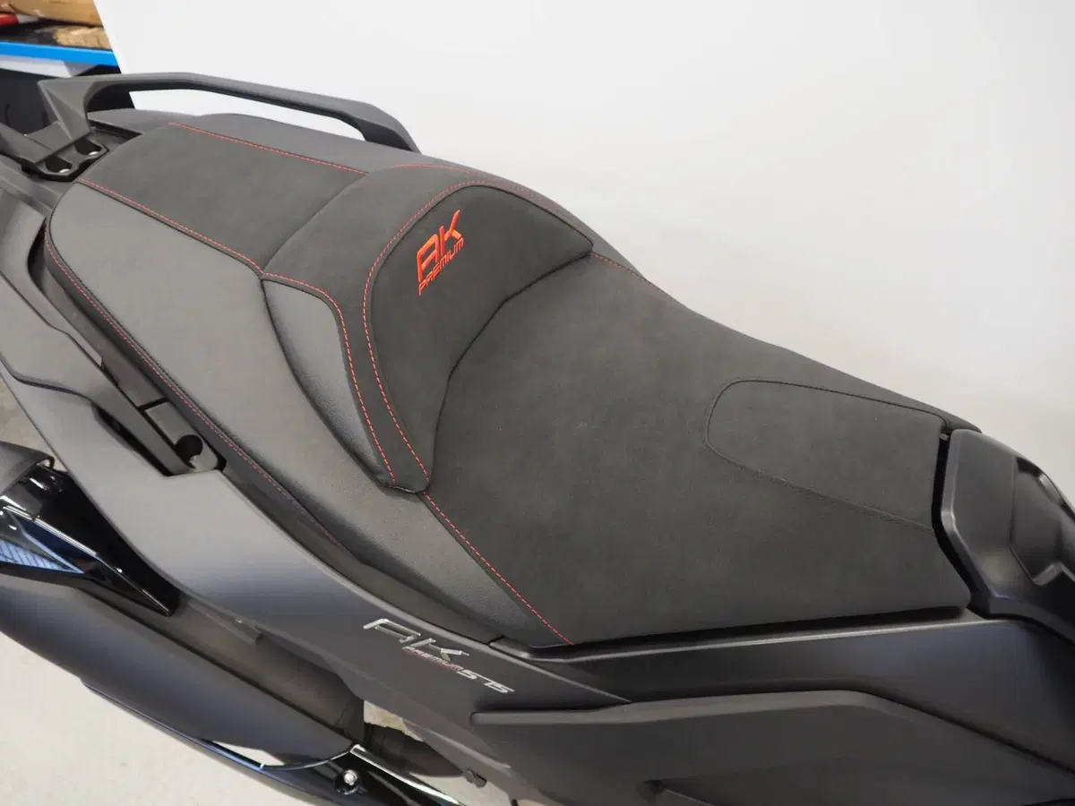 Kymco AK 575 Premium (2025 - 26) (15)