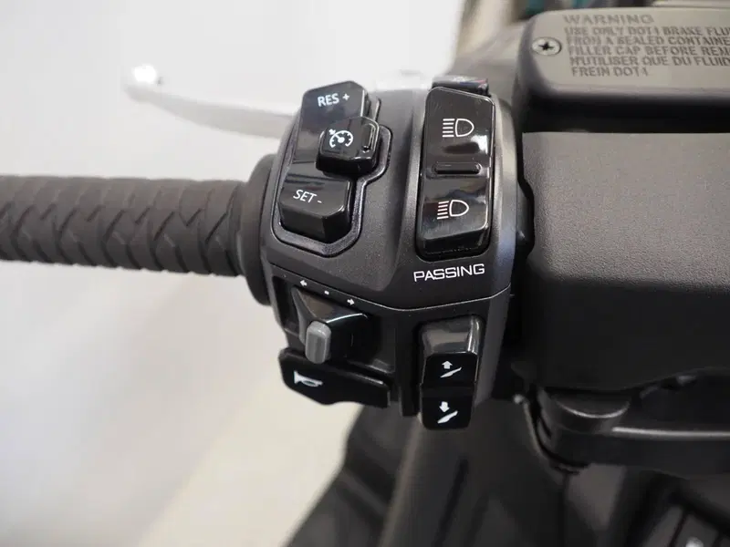 Kymco AK 575 Premium (2025 - 26) (17)