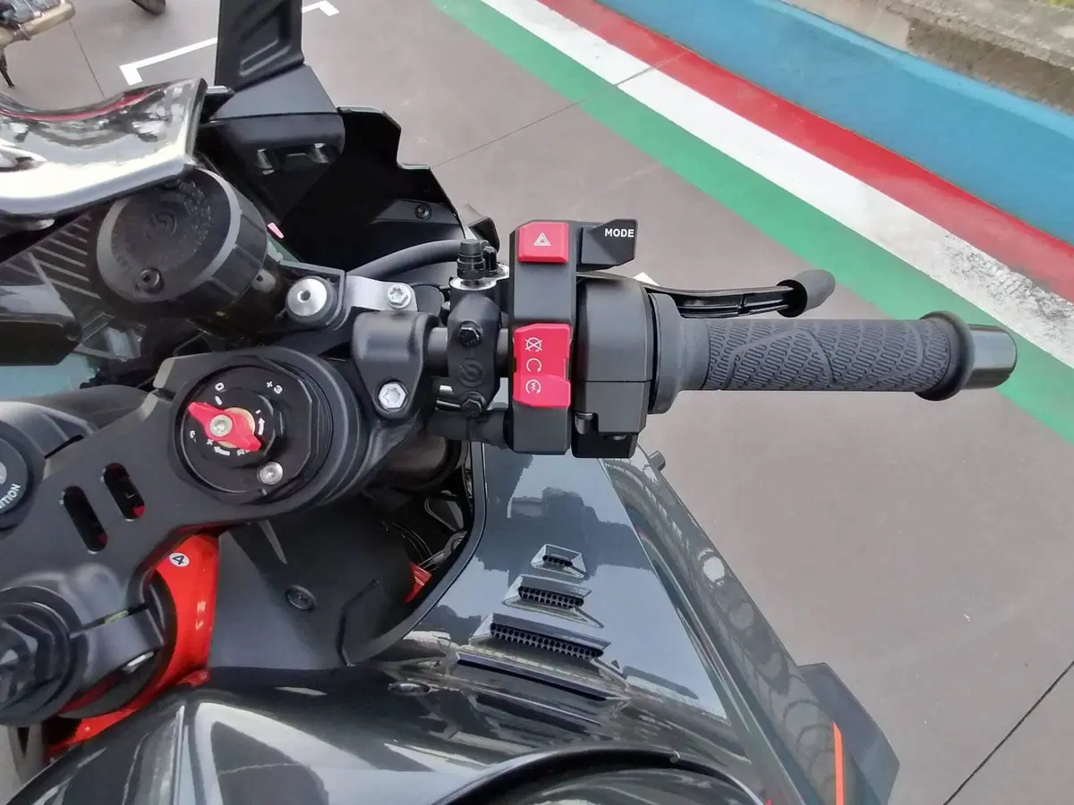 KTM 990 RC R (2026) (12)