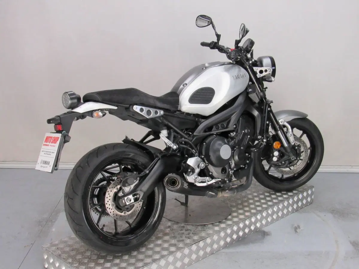 Yamaha XSR 900 ABS (2016 - 20) (7)