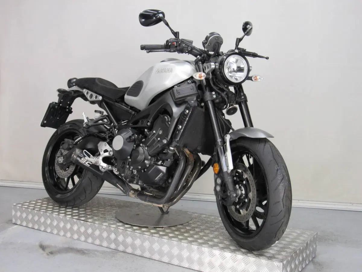 Yamaha XSR 900 ABS (2016 - 20) (9)