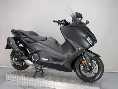 Yamaha T-Max 560 (2020 - 21) usata