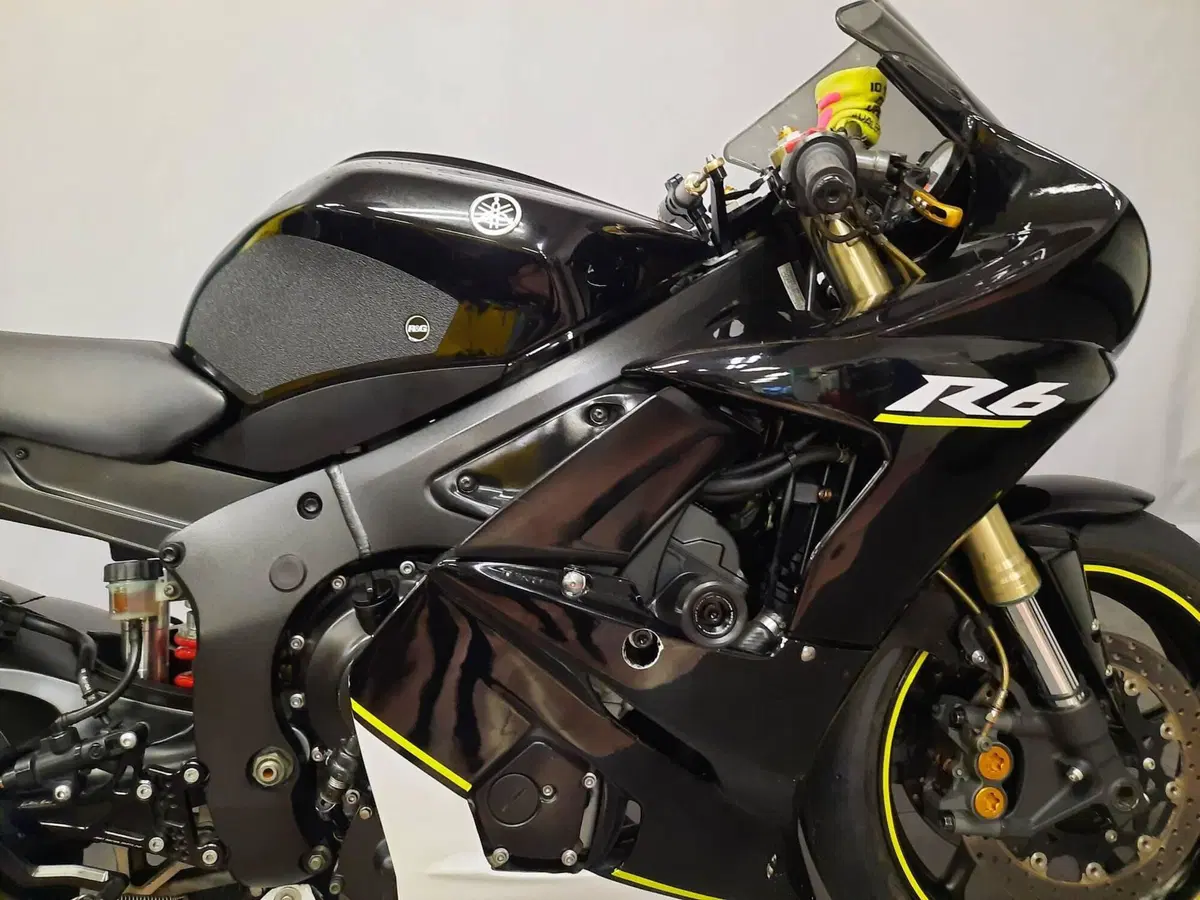 Yamaha YZF R6 (2005) (5)