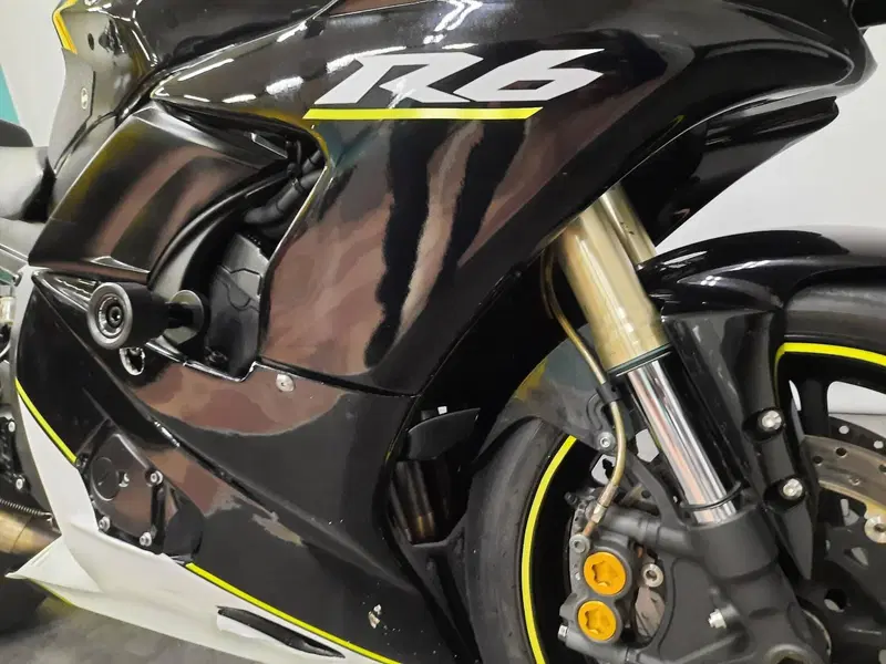 Yamaha YZF R6 (2005) (12)
