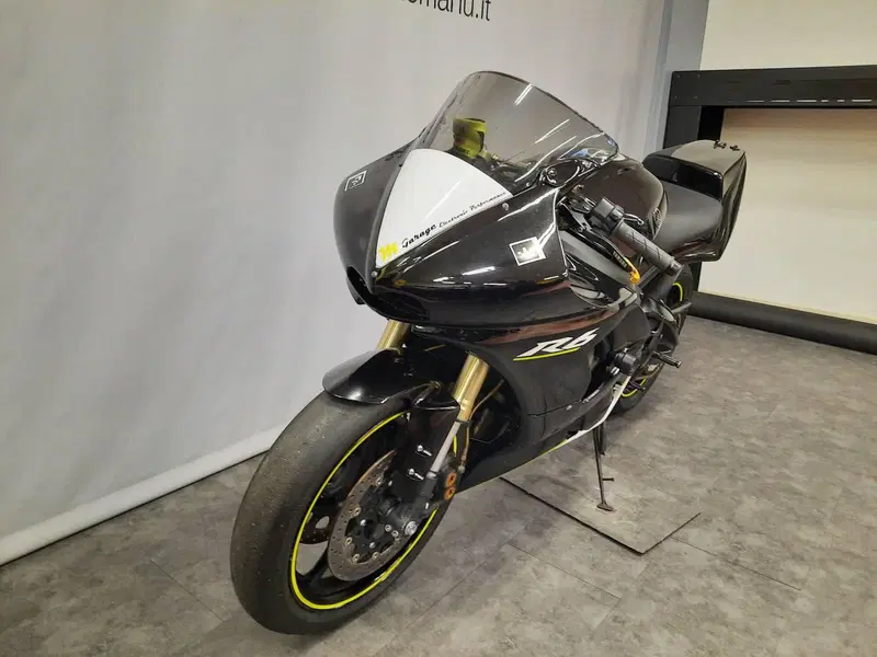 Yamaha YZF R6 (2005) (20)