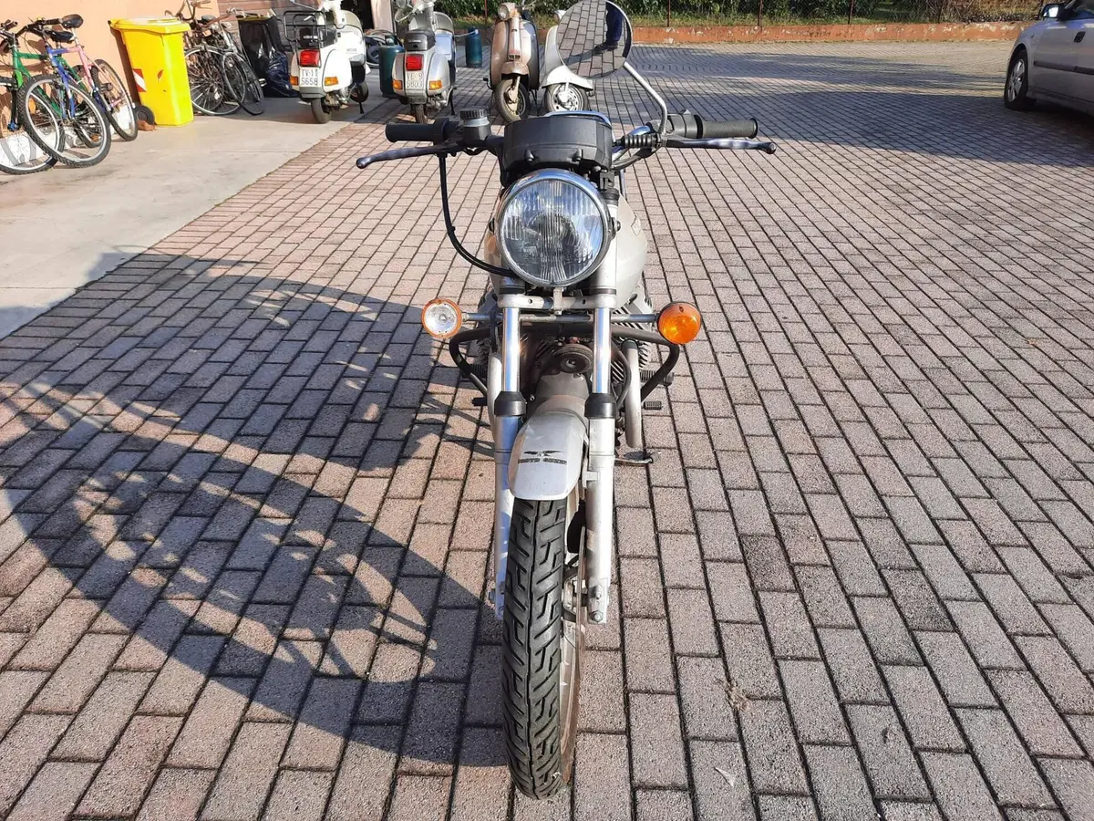 Moto Guzzi V 35 Imola (1980 - 85) (3)