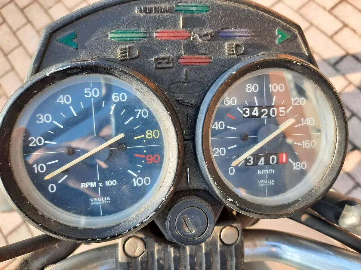 Moto Guzzi V 35 Imola (1980 - 85) (4)