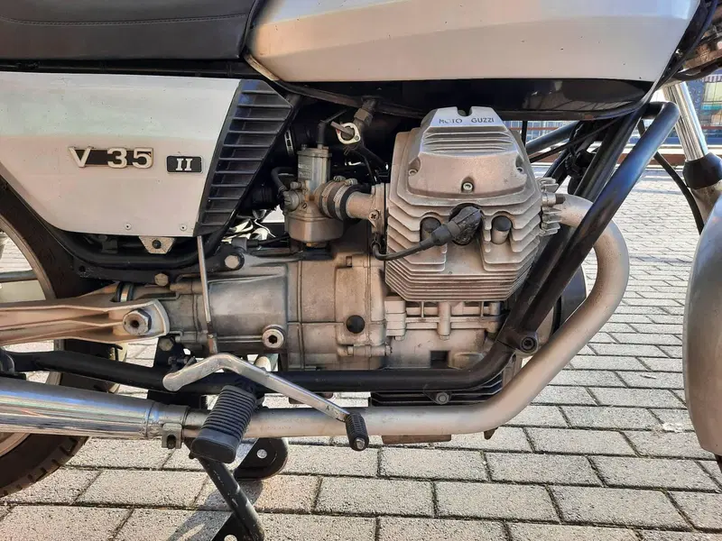 Moto Guzzi V 35 Imola (1980 - 85) (10)