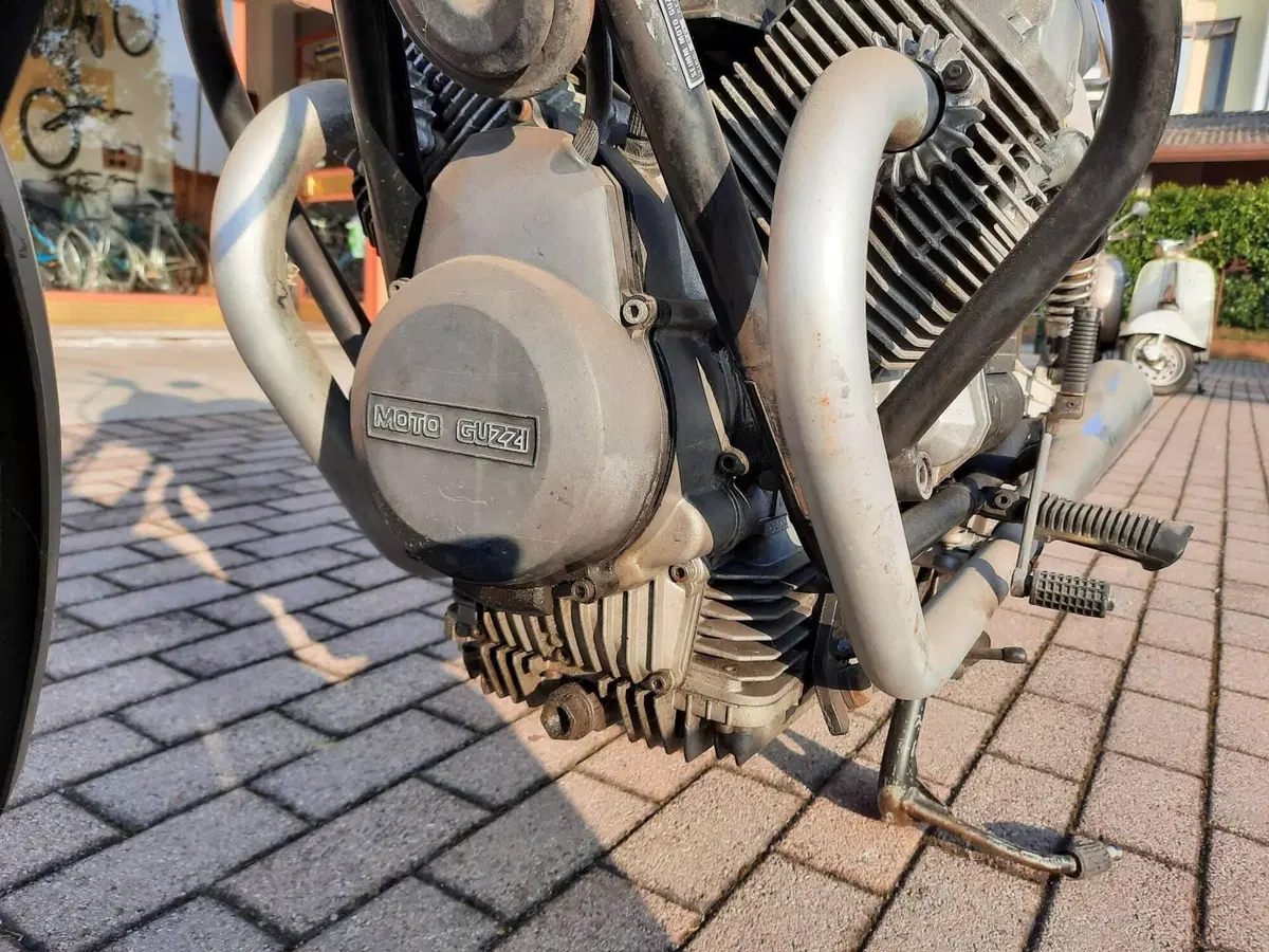 Moto Guzzi V 35 Imola (1980 - 85) (15)