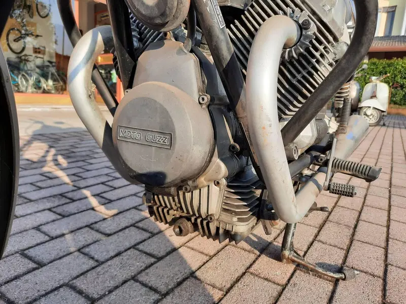 Moto Guzzi V 35 Imola (1980 - 85) (15)