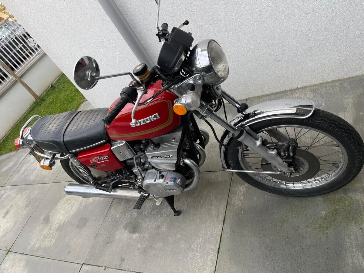 Suzuki GT 380 (3)