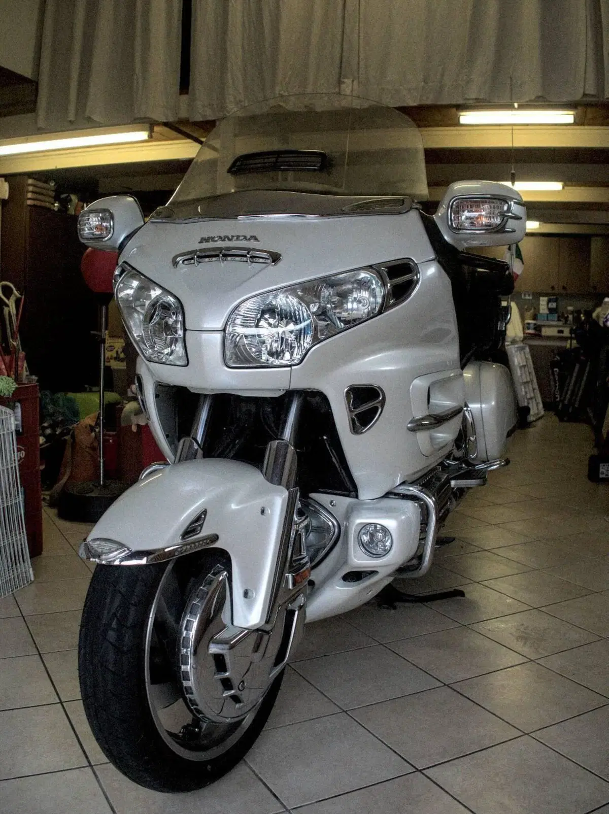 Honda GL 1800 Gold Wing (2000 - 05) (2)