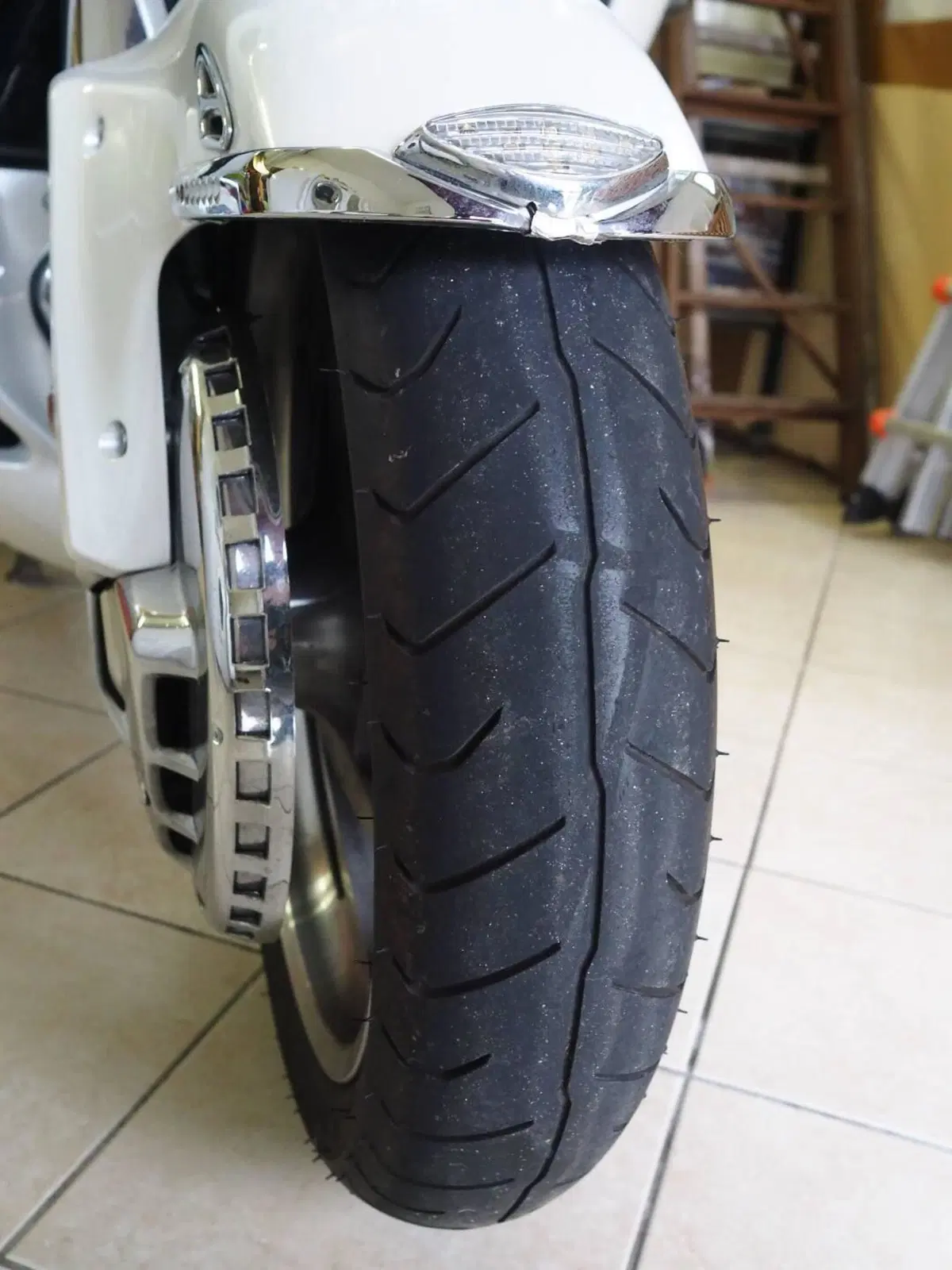 Honda GL 1800 Gold Wing (2000 - 05) (8)