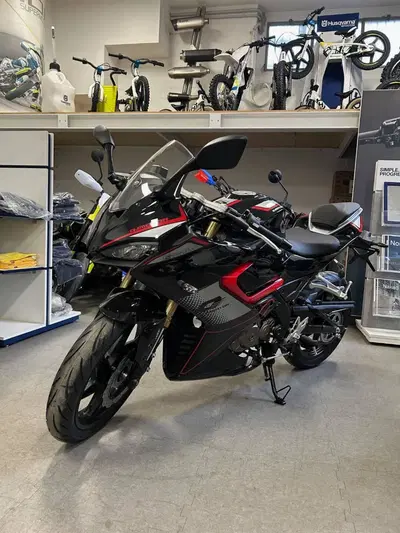 QJ Motor SRK 125 R (2025 - 26) nuova