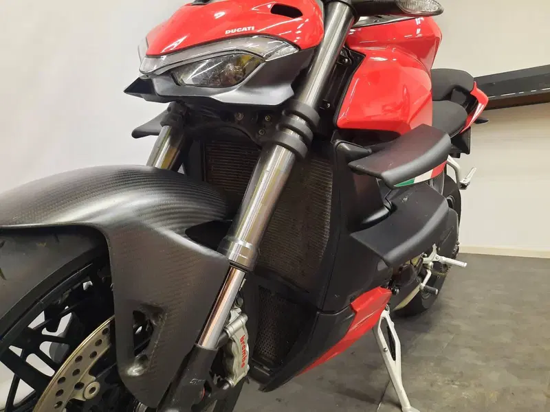 Ducati Streetfighter V4 1100 (2021 - 22) (15)