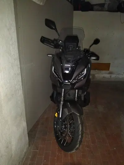 Honda X-ADV 750 DCT (2021 - 24) usata