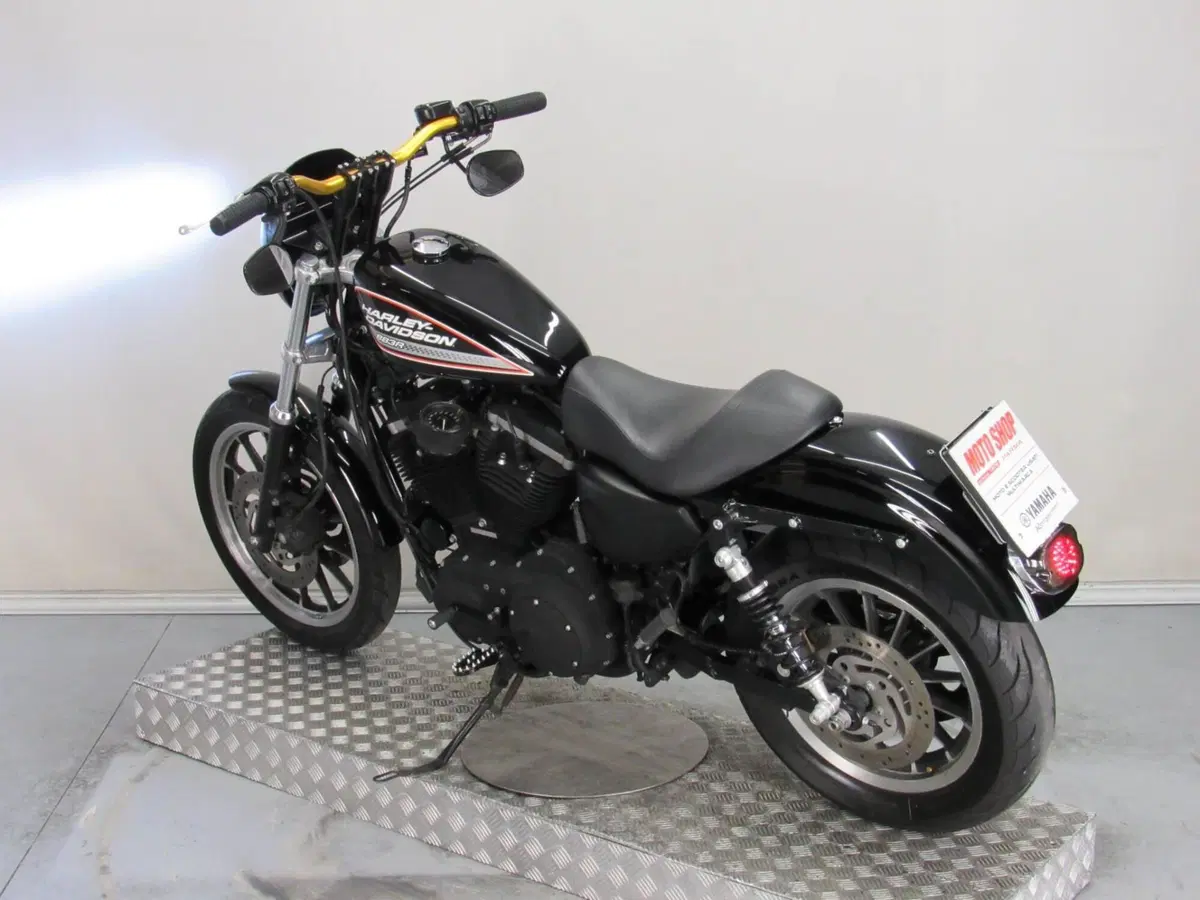 Harley-Davidson 883 R (2008 - 16) - XL 883R (6)