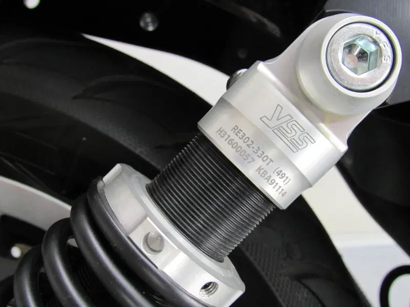 Harley-Davidson 883 R (2008 - 16) - XL 883R (12)