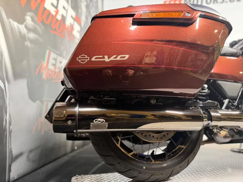 Harley-Davidson CVO Street Glide (2024) (5)