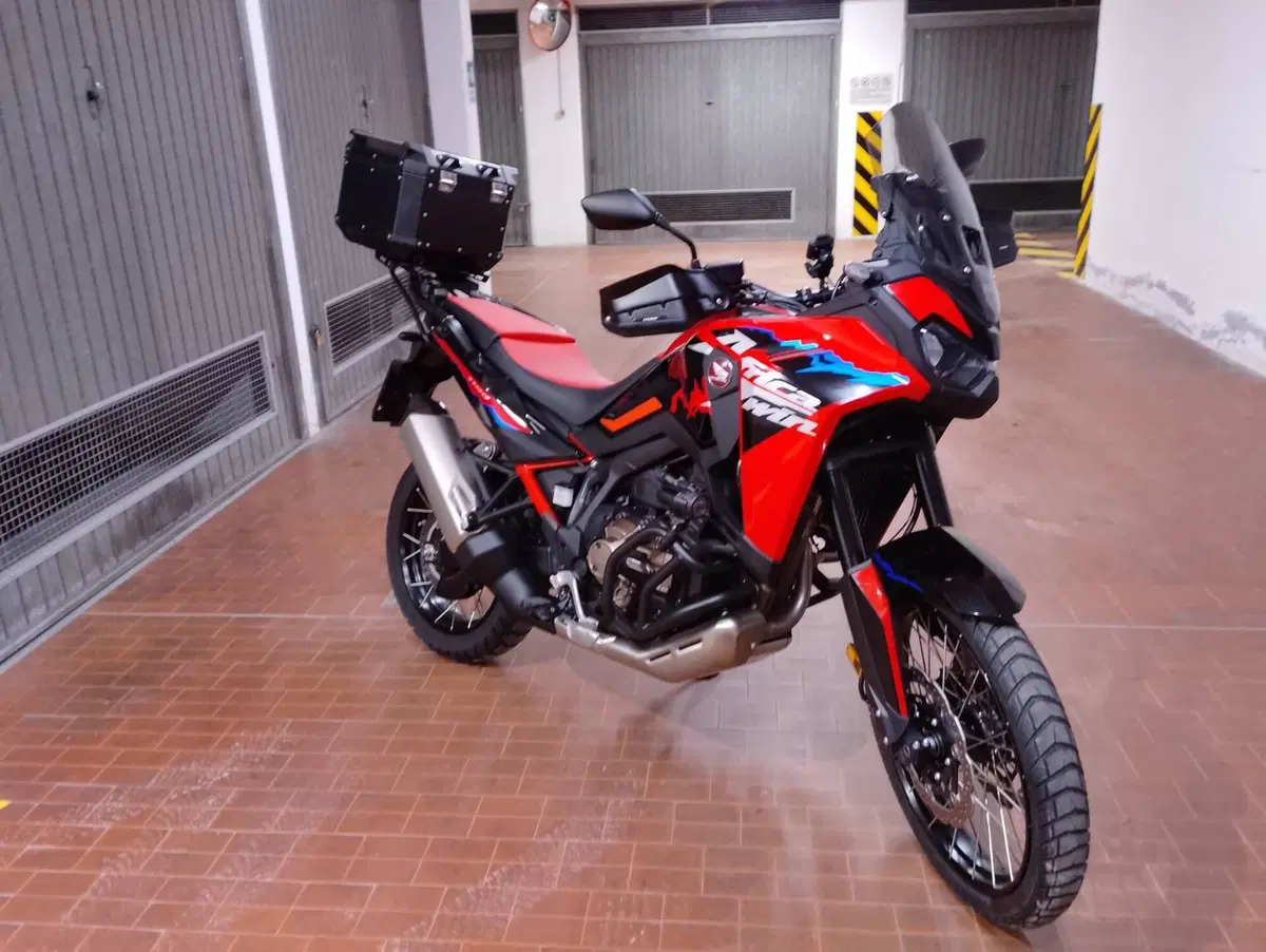 Honda Africa Twin CRF 1100L ES DCT (2024 - 26)