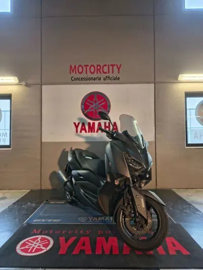 Yamaha X-Max 300 (2021 - 24) usata