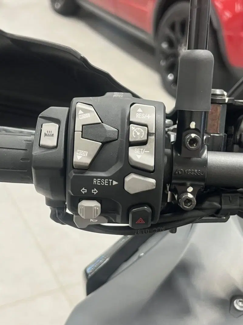 Kawasaki Versys 1000 S Tourer (2022 - 24) (9)
