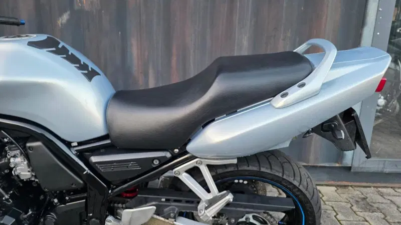 Yamaha FZ6 Fazer (2004 - 07) (13)