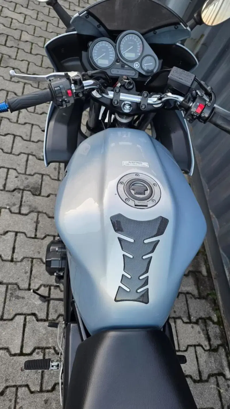 Yamaha FZ6 Fazer (2004 - 07) (6)
