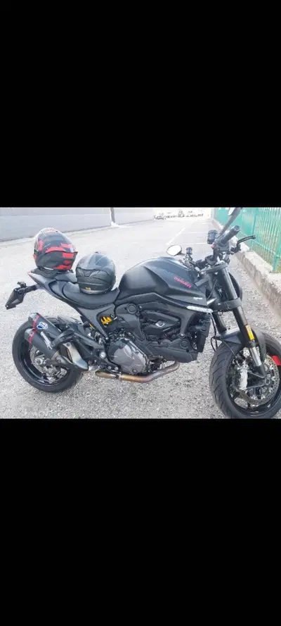 Ducati Monster 937 + (2021 - 25) usata